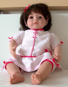 Пижамка для куклы Adora (Виолка), на ней.