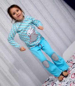 Теплая пижама для дочки. Оттобре №2-2012 (рус): мод.34 и 35.