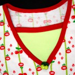 Пижама "Вишневое варенье", горловина. Оттобре: футболка №1-2013, мод.21; брюки №4-2013, мод.27